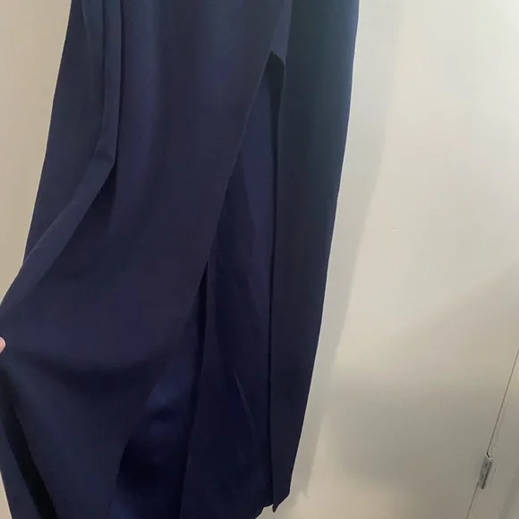 Navy blue maxi dress from Windsor size small - Picture 2 of 3